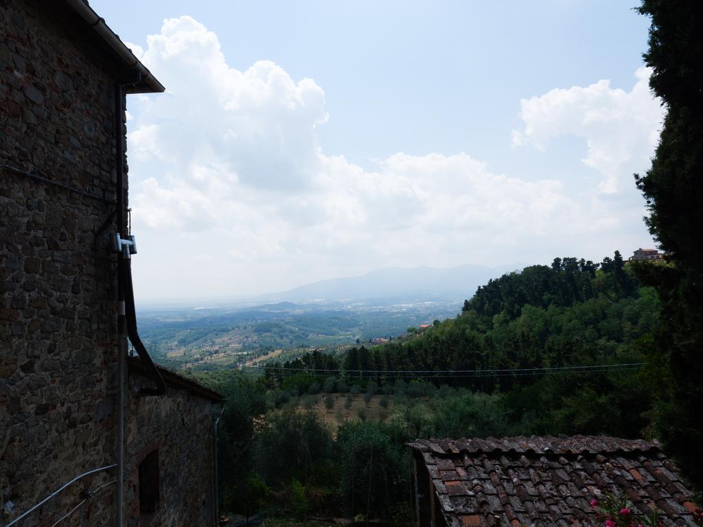 Appartement Orto Dei Bruchi à Collodi Extérieur photo